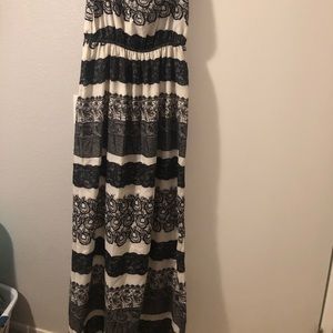 Black and white lace print kardashian maxi dress